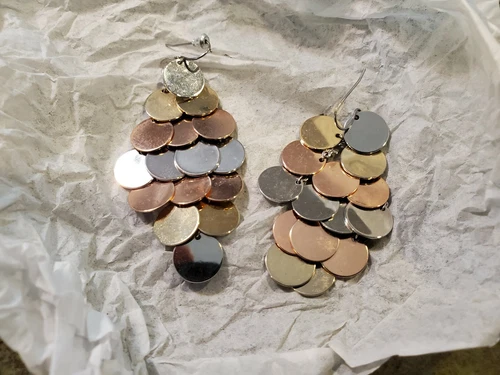 HSN HOT IN HOLLYWOOD Gold Copper Silver Round Medallion Necklace Earrings NOS image 3