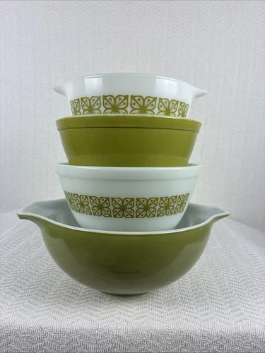 Pyrex Verde Square Flower Vintage 4 Bowl Set Cinderella Milk Glass Autumn Flora