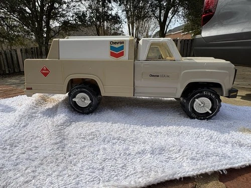 Vintage Tonka Chevron Tanker Truck No. 3166