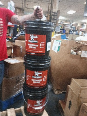 Liquid Rubber Waterproof Sealant   black 5 Gallon