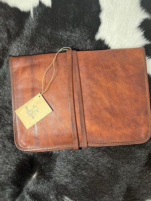 Gusti Leather Chris Laptop Tablet case for devices up to 13''