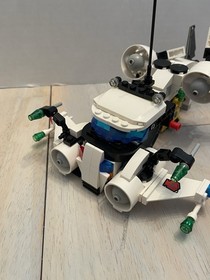 LEGO Set 5971 Space Police Gold Heist with 2 minifigures And Ship