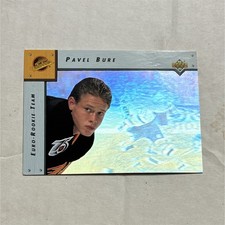 Upper Deck 1992-93 Euro-Rookie Team Pavel Bure #ERT1 Vancouver Canucks NHL Card