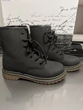Combat boots big girls size 5