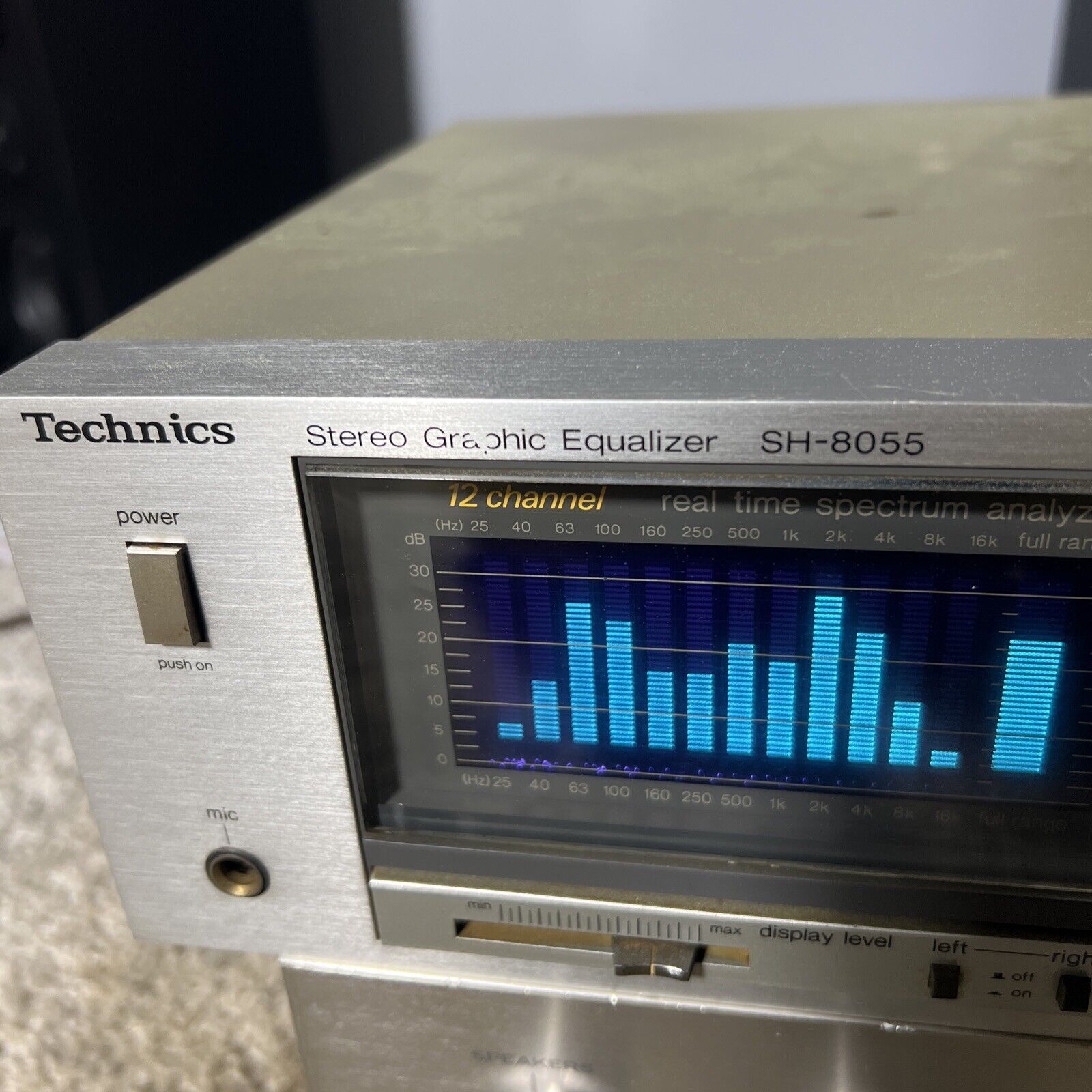 Technics SH-8055 Equalizer With Graphic Spectrum Analyzer