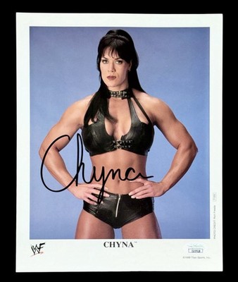 WWE CHYNA P-559 SIGNED 8X10 ORIGINAL PROMO PHOTO WITH JSA COA VERY