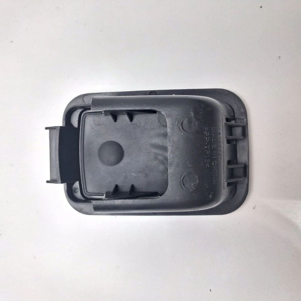 Tapa de cubierta de anclaje inferior para asiento infantil Cadillac CTS 2014-2019 15795997 Foto 2 de 4