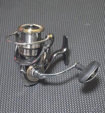 LUVIAS AIRITY LT4000-CXH Spinning Reel Smooth Drag Used Durable