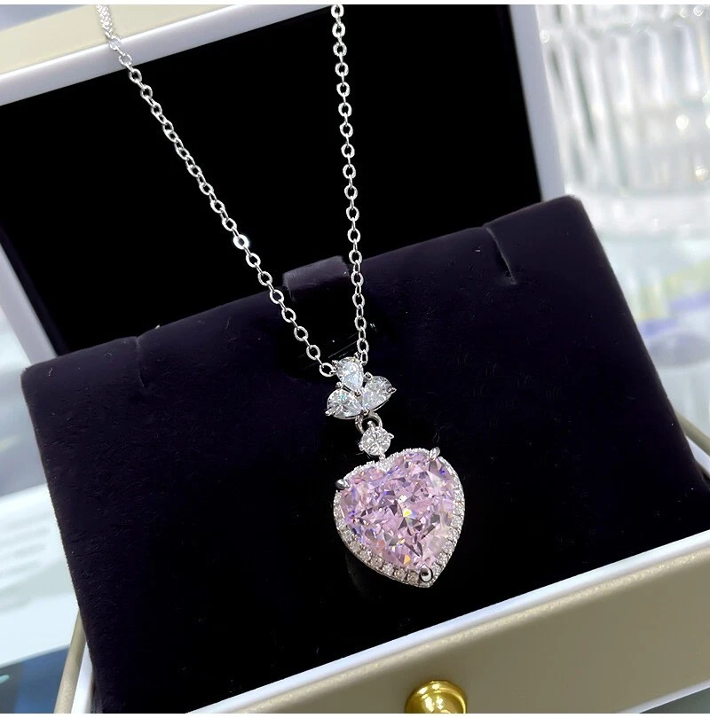 Colgante Corazón Rosa 8ct, Oro Vermeil 18K, Diamante Blanco Cultivado Laboratorio de Hielo Triturado Foto 2 de 4