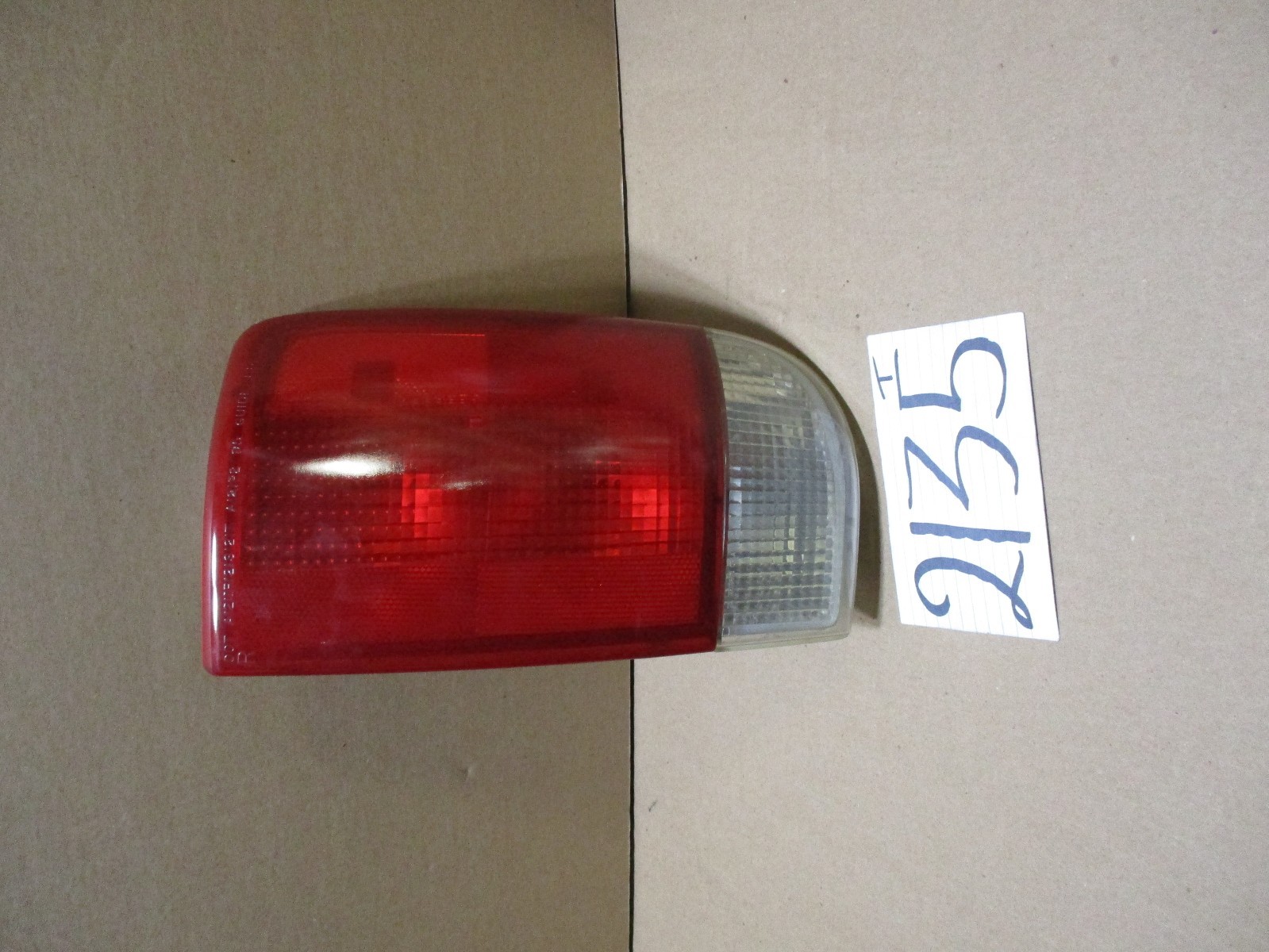 1995 - 2005 S-10 Blazer PASSENGER Side Tail Light Used Rear Lamp #2135-T 