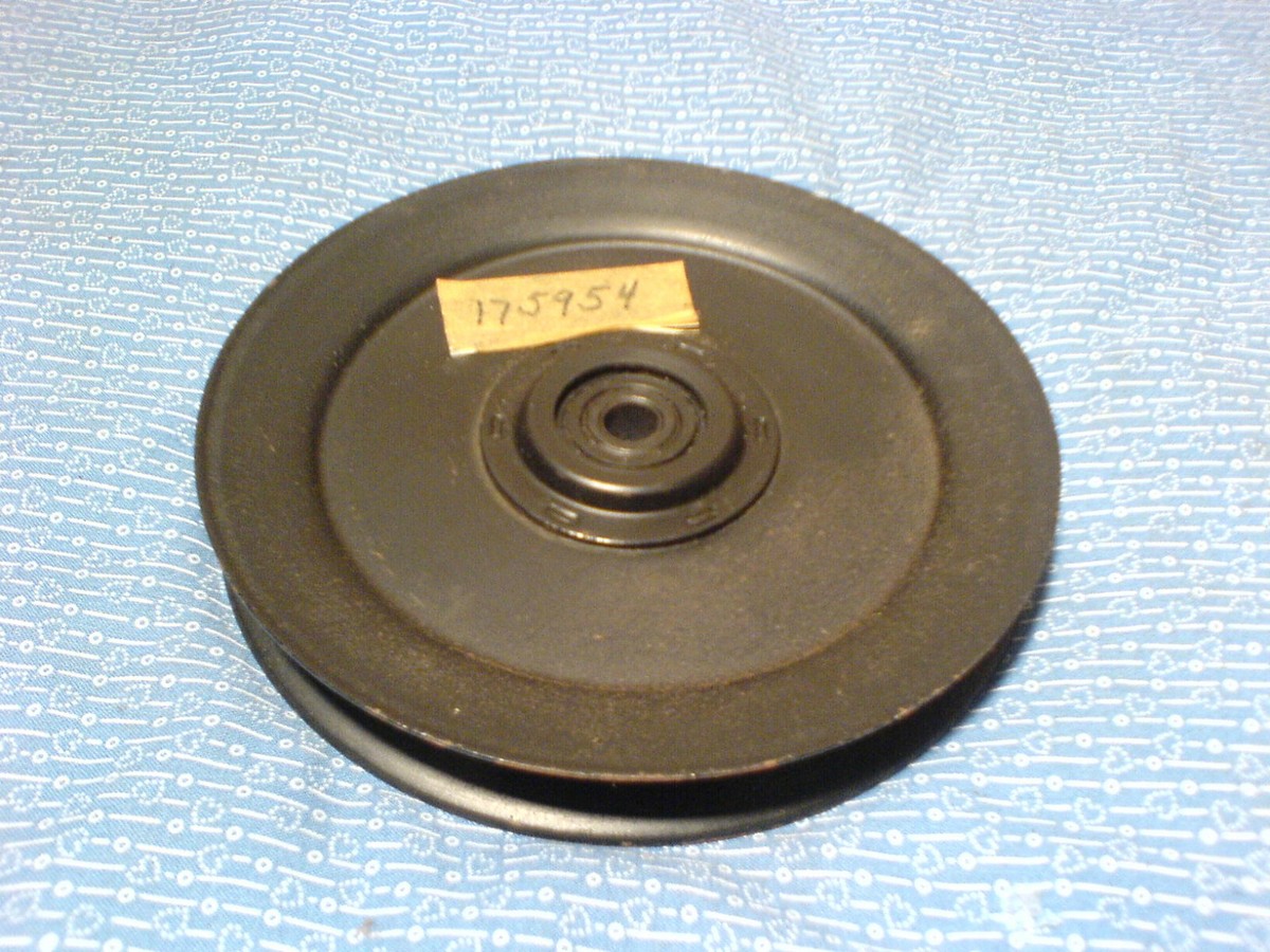  ロコハッチシッフフティ 7401M45 61 SIMPLICITY WONDERBOY, SCAMP, MOWER DECK PTO PULLEY. 175954