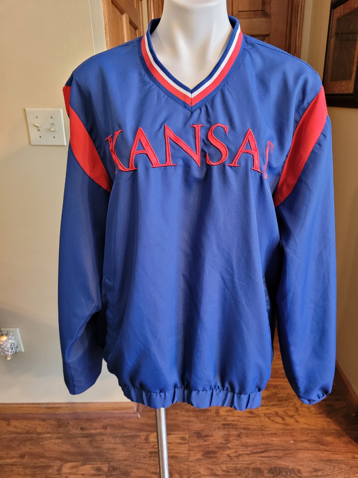 Picture 1 of 4