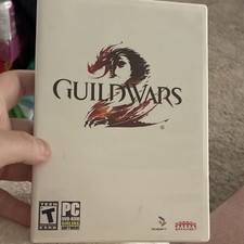 Guild Wars 2 : PC Game DVD-ROM 2 Disc Set Complete with Manual