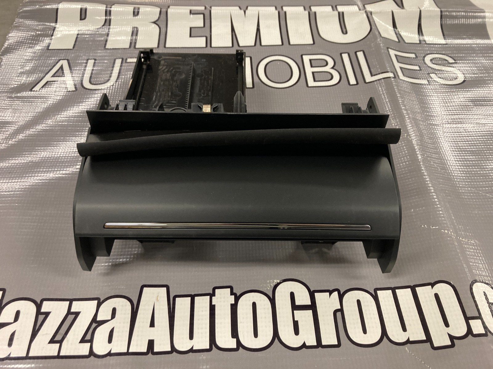 OEM Maserati Phone Compartment, Black, Ghibli, Quattroporte, 670066186