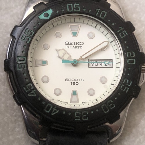 PARTS VINTAGE SEIKO MEN'S 7N33-6A3A SPORTS 150 QUARTZ ANALOG WATCH NOT WORKING