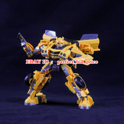 New Deformabl Robot Bumblebee Beetle Autobot SW-01D Actions Figure Toys In Stock