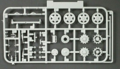 Dragon 1/35 Scale 7.5cm PaK 40/4 auf RSO Parts Tree B from Kit No. 6640