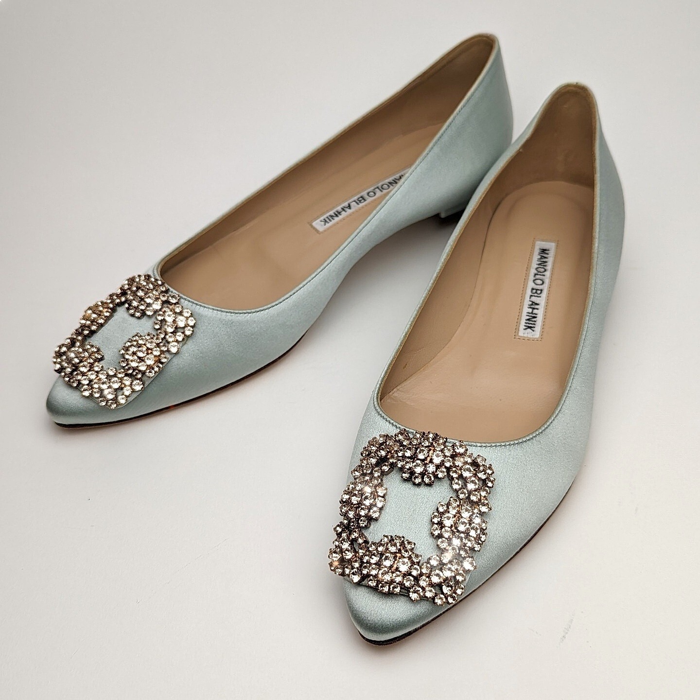 Authentic  Manolo Blahnik Hangisi Pumps size36
