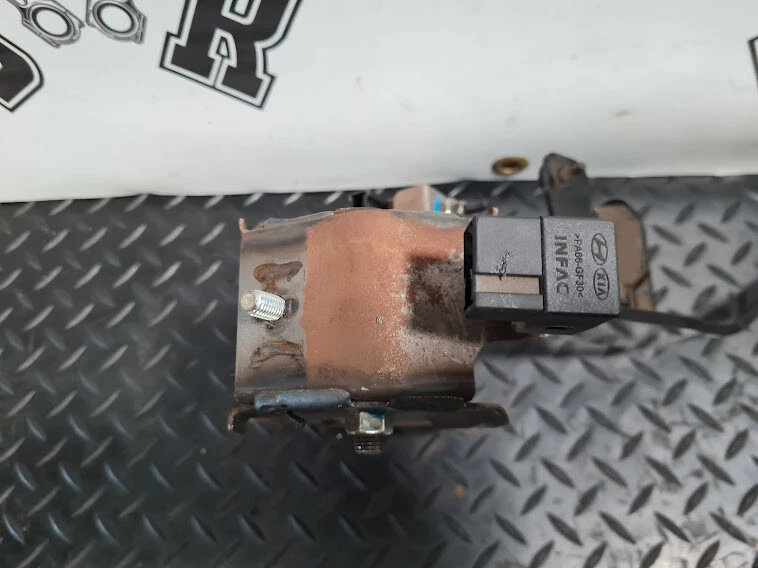 Mecanismo de montaje de caja de pedal de embrague Kia Rio 1.1 diésel manual 2011-2017 OEM Foto 4 de 4