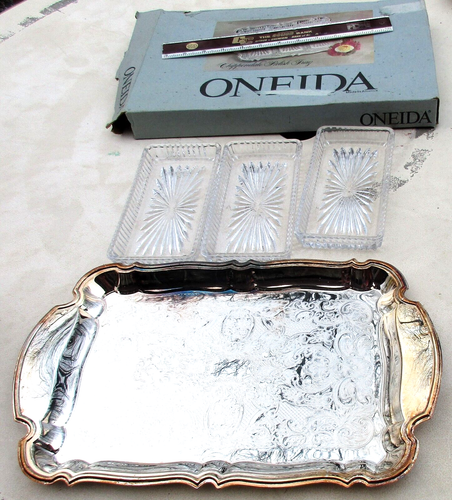 Oneida Chippendale Silverplate & Crystal 3 Part Divided Platter Serving Tray Set - Picture 14 of 20
