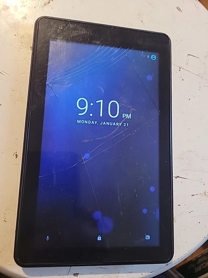 Tablet RCA Voyager Pro RCT6773W42B 7" Pantalla táctil agrietada/ver descripción Foto 2 de 4