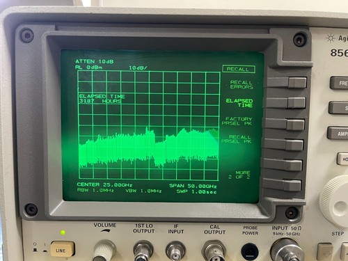 Analizador de espectro Agilent Keysight 8565E 9KHz - 50GHz con módulo 85620A_1393 - Imagen 15 de 21