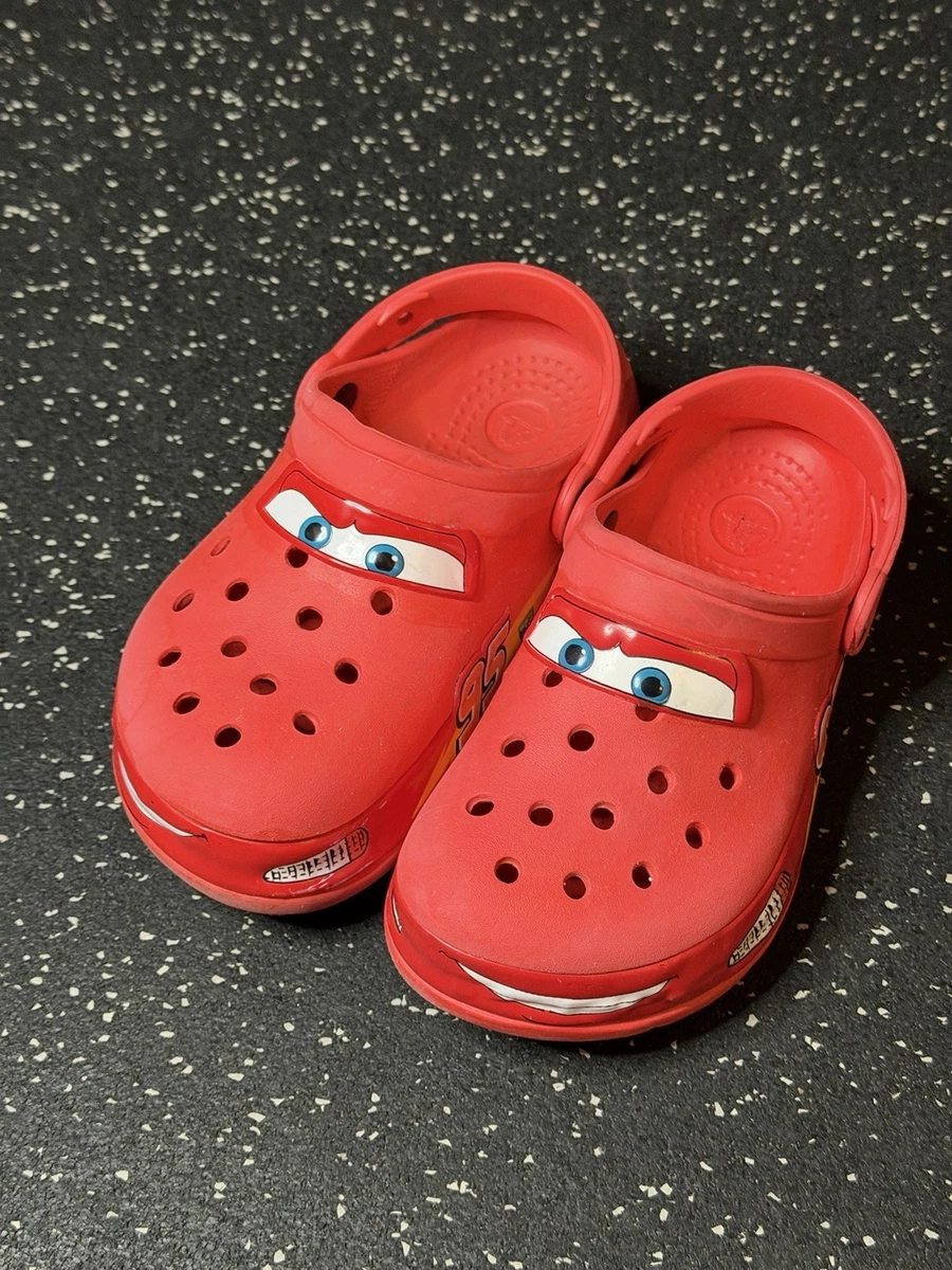 Preços baixos em Crocs Lightning McQueen masculino | eBay