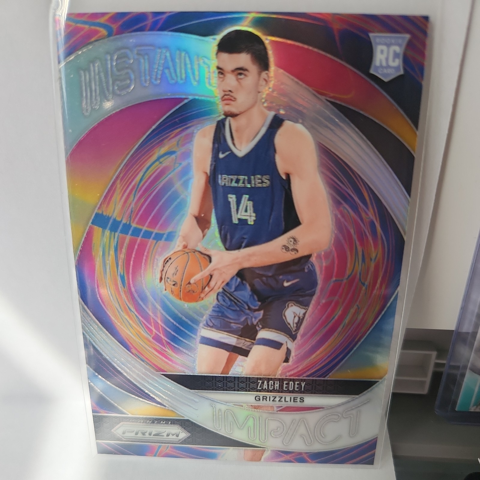 2024-25 Panini Prizm Instant Impact Zach Edey #25 Silver Prizm RC