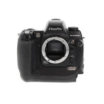 Fujifilm FinePix S3 Pro DSLR Camera Body {12.1MP} (4/AA) for Parts