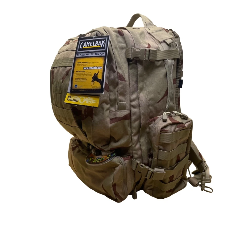 Mochila táctica de máximo equipo CamelBak Desert Camo depósito de hidratación para hombre Foto 2 de 4