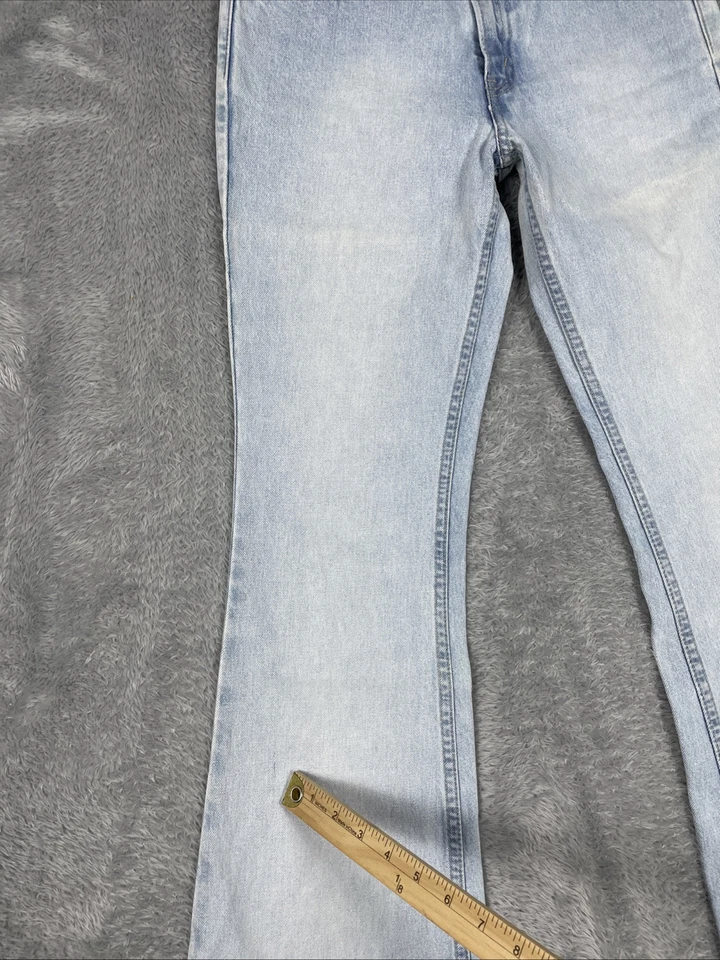 Silvertab Levis Jeans Juniors 1M Light Blue Flare Cotton Vintage Y2K Denim Pants - Image 4 of 4