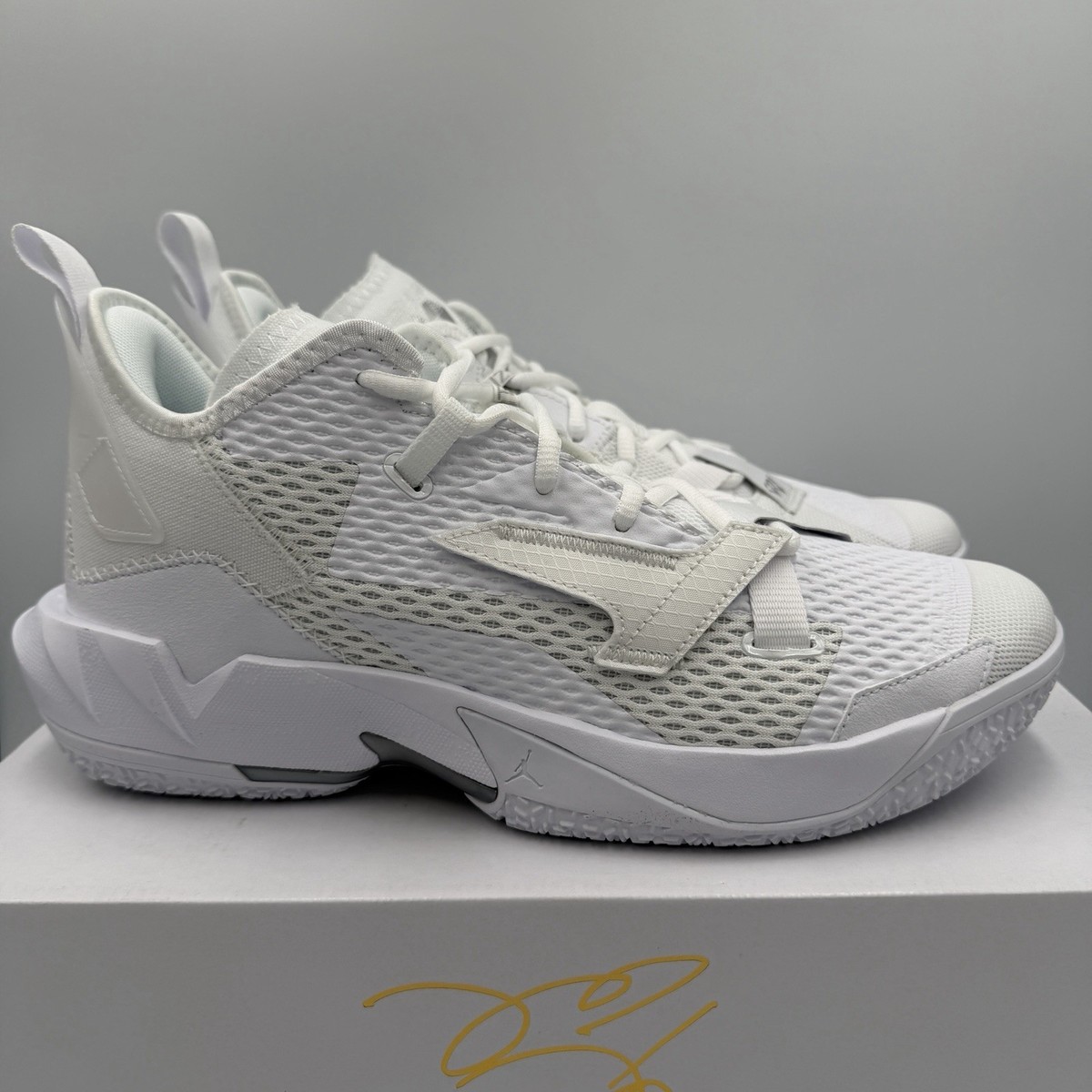 シューズ(男性用) NIKE JORDAN WHY NOT ZER0.4 26cm Nike Air Jordan Why Not Zer0.4 Triple White Basketball Shoe CQ4230