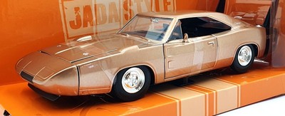 Jada Bigtime Muscle Maßstab 1:24 35214 1969 Dodge Charger Daytona - met. L Kupfer