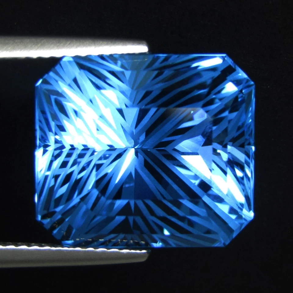 Increíble Topacio Azul Suizo Natural 21.71Cts 15.3x13.5mm Corte Radiante Gema Suelta VDO Foto 2 de 4