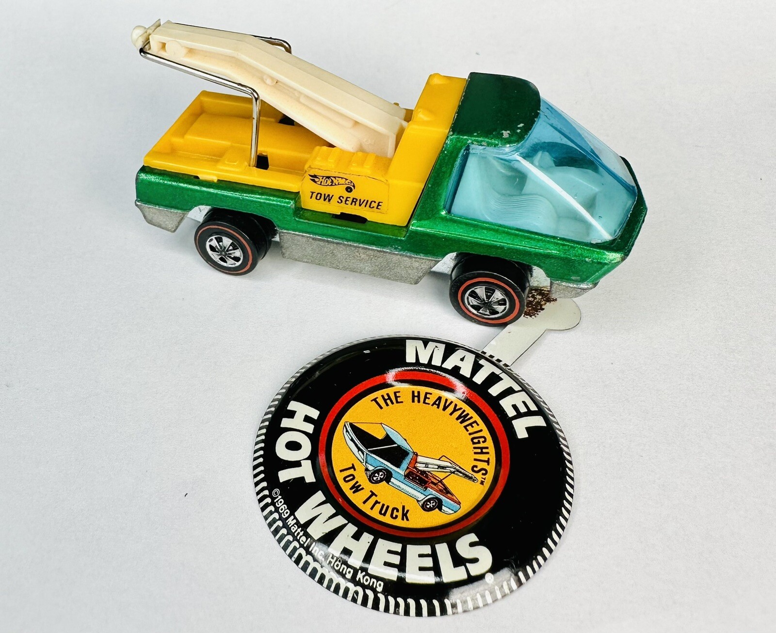 Hot Wheels Redline 1969 Heavyweights Tow Truck Green w/ Button eBay