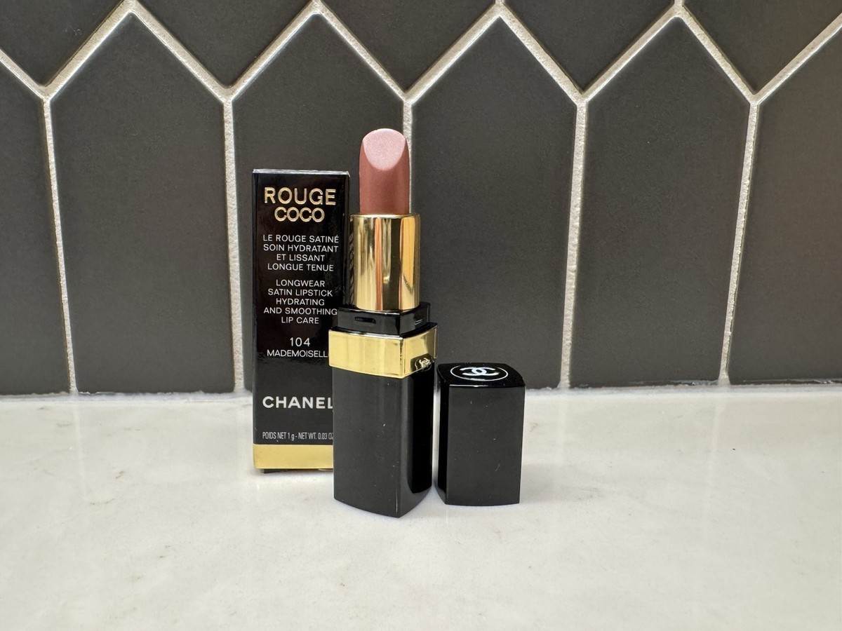 NEW CHANEL Rouge Coco Satin Lipstick 104 MADEMOISELLE - TRAVEL 