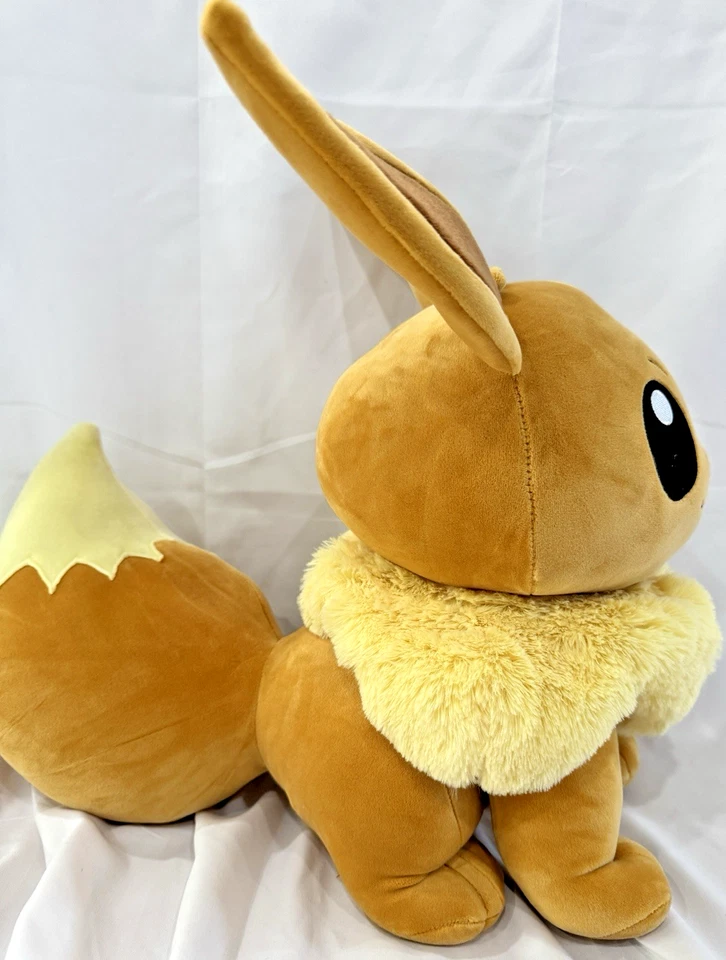 Peluche Pokemon Eevee 14" Super Suave Redondo1 Exclusivo Nuevo con Etiqueta Foto 3 de 4