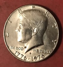 1776-1976 D -JOHN F KENNEDY HALF DOLLAR  BICENTENNIAL COIN  👍