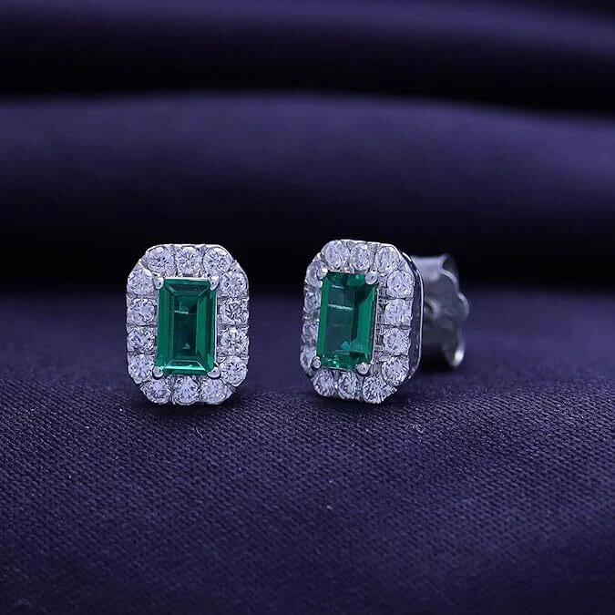 Pendiente con halo de diamantes cultivados en laboratorio y piedras preciosas esmeralda verde de 6/7 quilates 5X3 mm 925 Foto 4 de 4