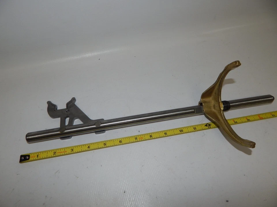 Nuevo eje selector OEM 2003-2011 Audi A4 A6 con cilindro de varilla de cambio de horquilla Foto 4 de 4