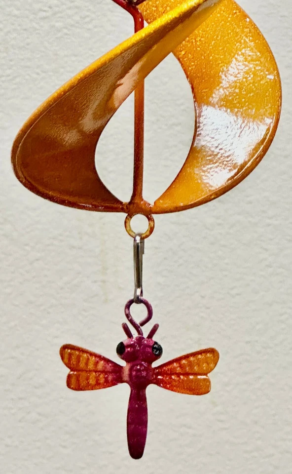 EVERGREEN 47M3841 Giratorio de Viento Colgante Exterior Espiral Metal LIBÉLULA COLORIDO Foto 4 de 4