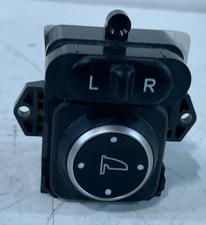 HONDA ACCORD HR-V CR-V FRONT LEFT DOOR MIRROR ADJUSTMENT CONTROL SWITCH # 103430
