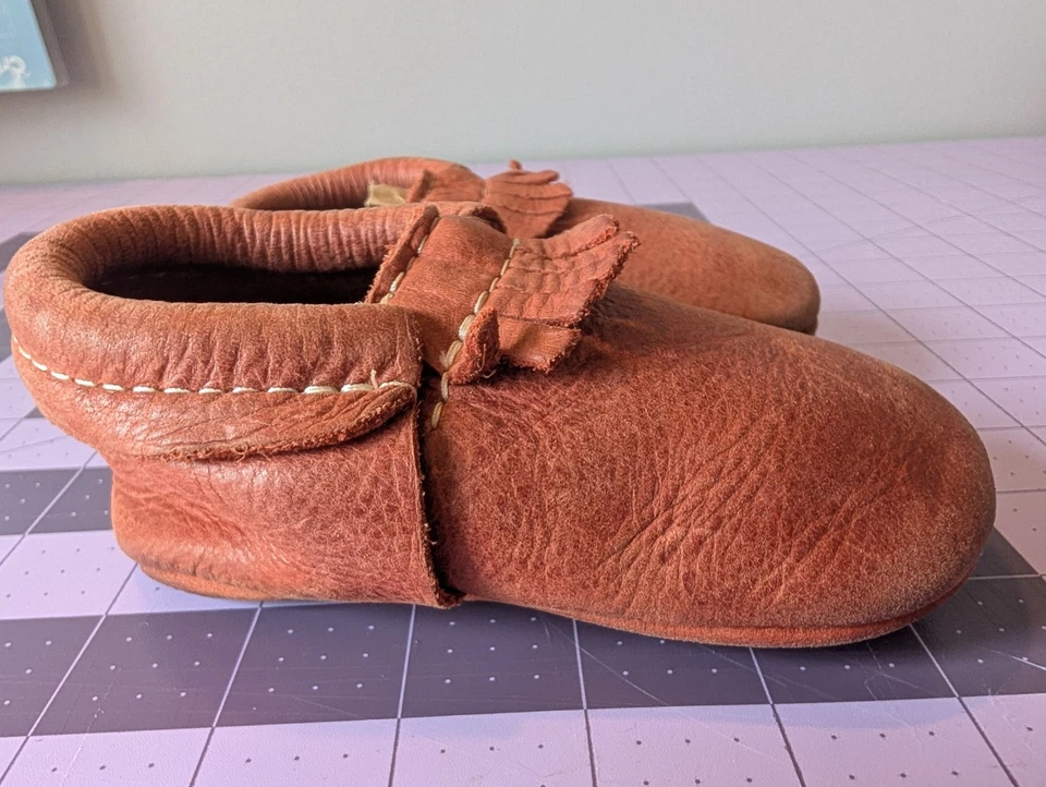 Freshly Picked Brown Moab Leather City Moccasins Baby Toddler Size 5 - Image 3 of 4
