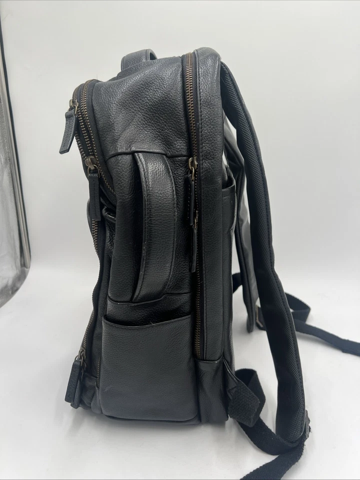 Mochila profesional con cremallera para hombre Johnston & Murphy de cuero negra para computadora portátil Foto 3 de 4