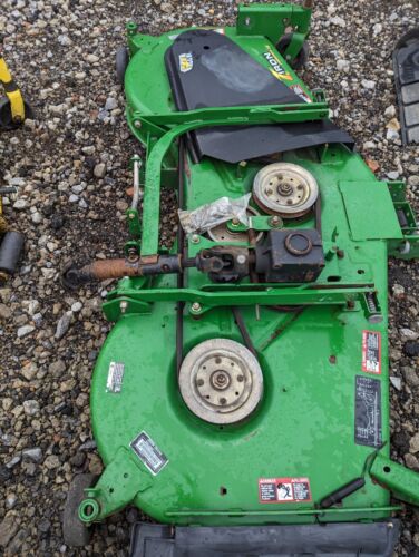 John Deere 72" Mid Mount Mower Deck ( M00072D341703)