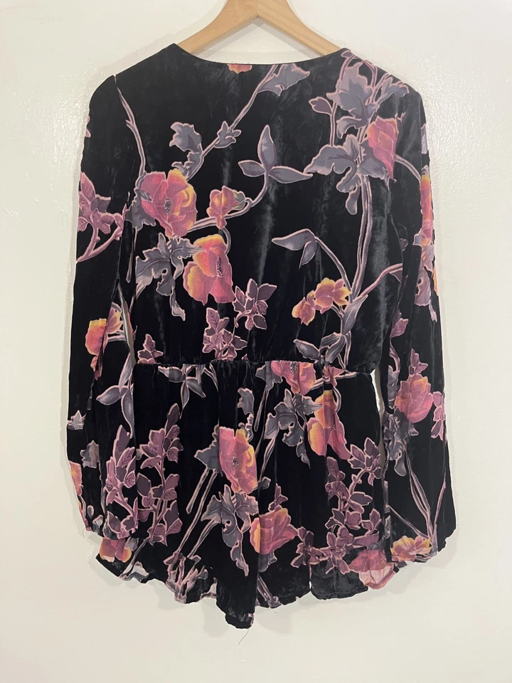 Whimsigoth Goth Romantic Fairy Grunge Romper Shorts M Boho 90s Velvet Regency - Image 2 of 4