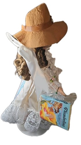 Muñeca coleccionable Robin Woods "Wendy" de Peter Pan firmada vintage 1991 - Imagen 2 de 8