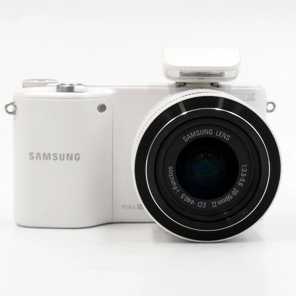 Samsung NX 2000+20-50/3.5-5.6 -Used- - Image 2 of 4