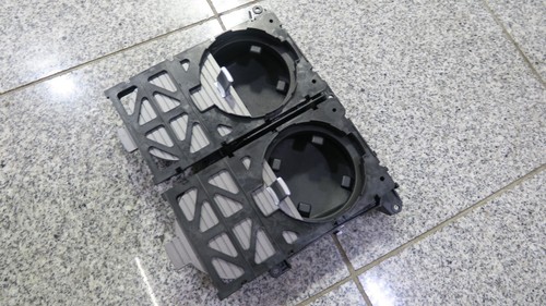 BMW E65 / E66 Dosenhalter aus der Mittelkonsole 8223413 original