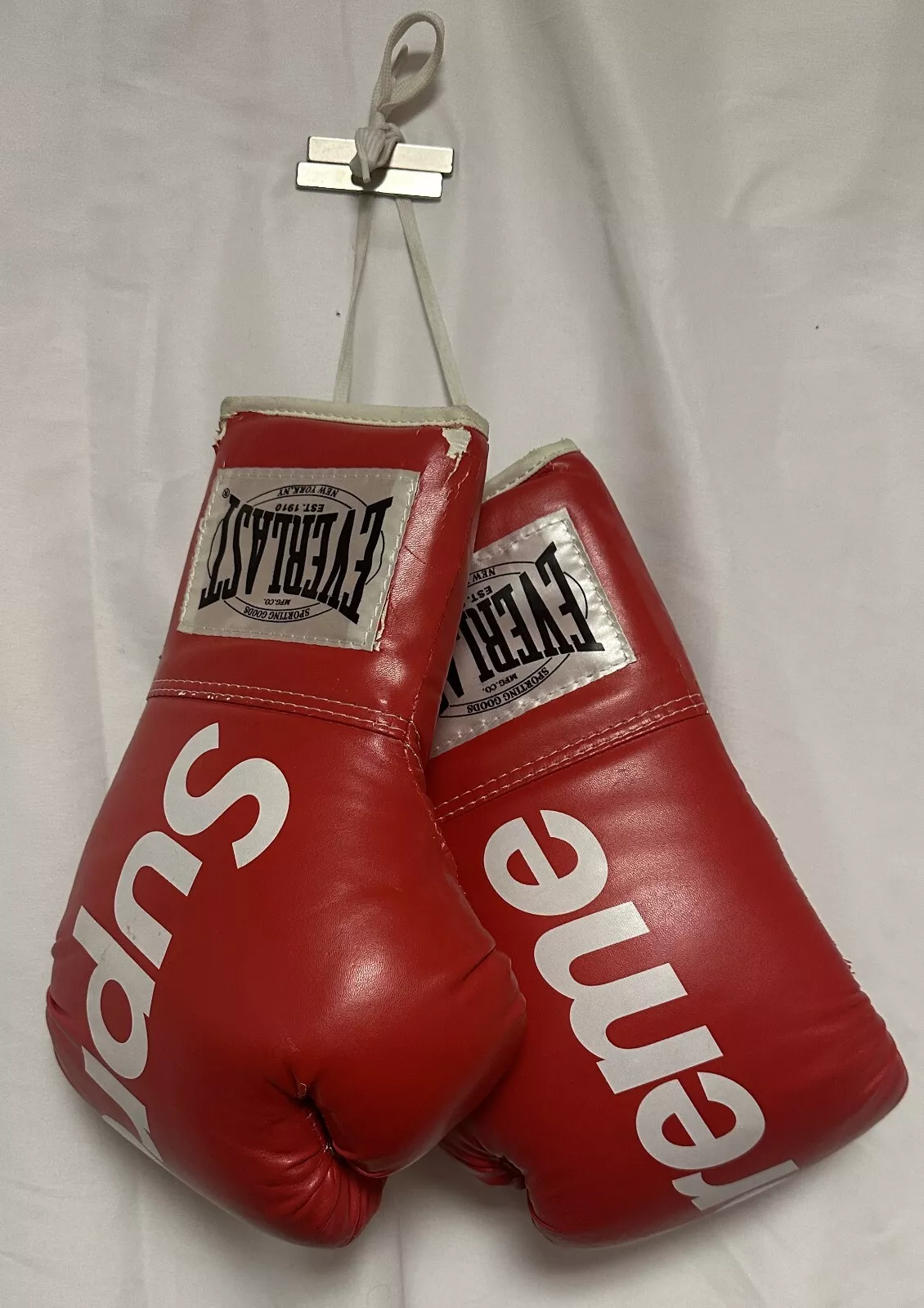 Gants de boxe vintage Supreme Everlast   Rouge 2008